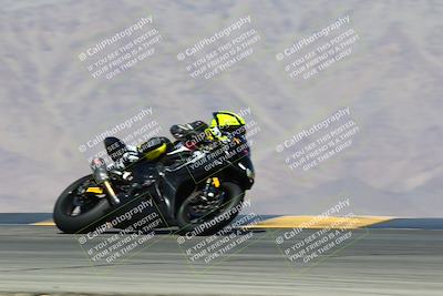 media/Apr-10-2022-SoCal Trackdays (Sun) [[f104b12566]]/Turn 9 (130pm)/